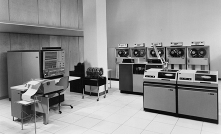 Picture of an IBM System/360 model 30